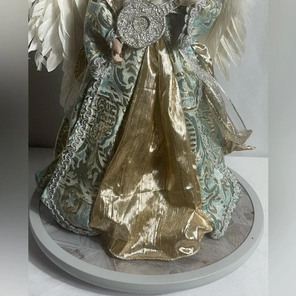 Source Unknown Angel Figurine with Gold and Cream Accents